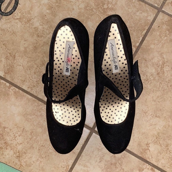 American Eagle Outfitters Shoes - American Eagle Black Felt Mary Jane Pump